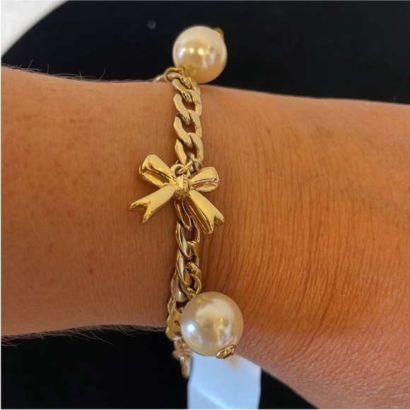 NEW✨Bracelet with Tory Burch round charm - Picture 9 of 9